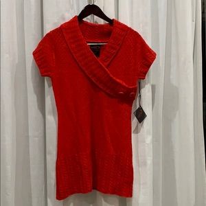 Red Yoki Tunic Length Sweater L